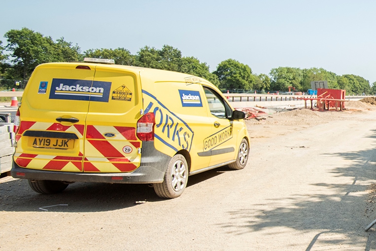 Jackson Civil Engineering supera per la prima volta i £200 milioni di fatturato: l'anno record della casa madre Jackson Civil Engineering supera per la prima volta i £200 milioni di fatturato: l'anno record della casa madre