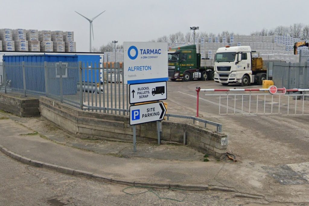 Sciopero sospeso alla Tarmac dopo accordo salariale migliorato per i lavoratori nel Derbyshire Sciopero sospeso alla Tarmac dopo accordo salariale migliorato per i lavoratori nel Derbyshire