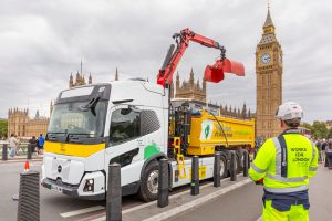 More electric trucks for Ringway