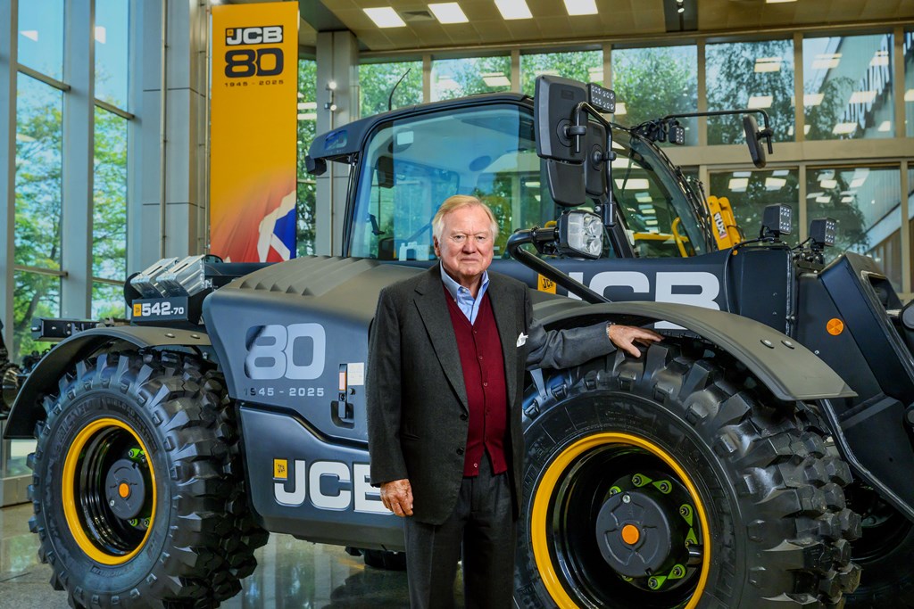 JCB Regala una Giornata di Riposo Extra ai Dipendenti per Celebrare il suo 80esimo Anniversario JCB Regala una Giornata di Riposo Extra ai Dipendenti per Celebrare il suo 80esimo Anniversario