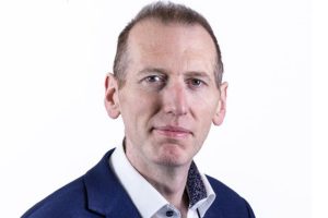 Turner & Townsend rafforza il team di consulenza con la nomina di Michael Mahon come direttore per l'energia e le risorse naturali