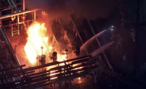 Incendio alla Raffineria Chevron nella Contea di Los Angeles: Cause e Conseguenze di un Incidente Industriale