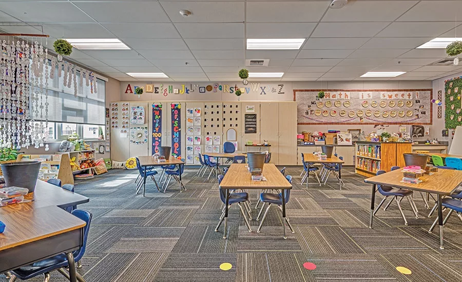 Nuova Scuola Elementare e Media Isaac R. Montanez: Un Investimento nell'Istruzione Pubblica di Brentwood Union School District Nuova Scuola Elementare e Media Isaac R. Montanez: Un Investimento nell'Istruzione Pubblica di Brentwood Union School District