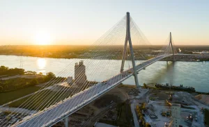 Ponte Gordie Howe Tra Stati Uniti e Canada Pronto a Rivoluzionare il Commercio e la Mobilità nella Regione
