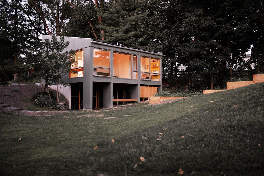 Studio di artista galleggiante a Germantown: un esempio di architettura sostenibile e innovativa