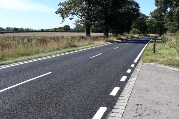 Aumento del bitume: un segno di speranza per strade più sicure e meno buche