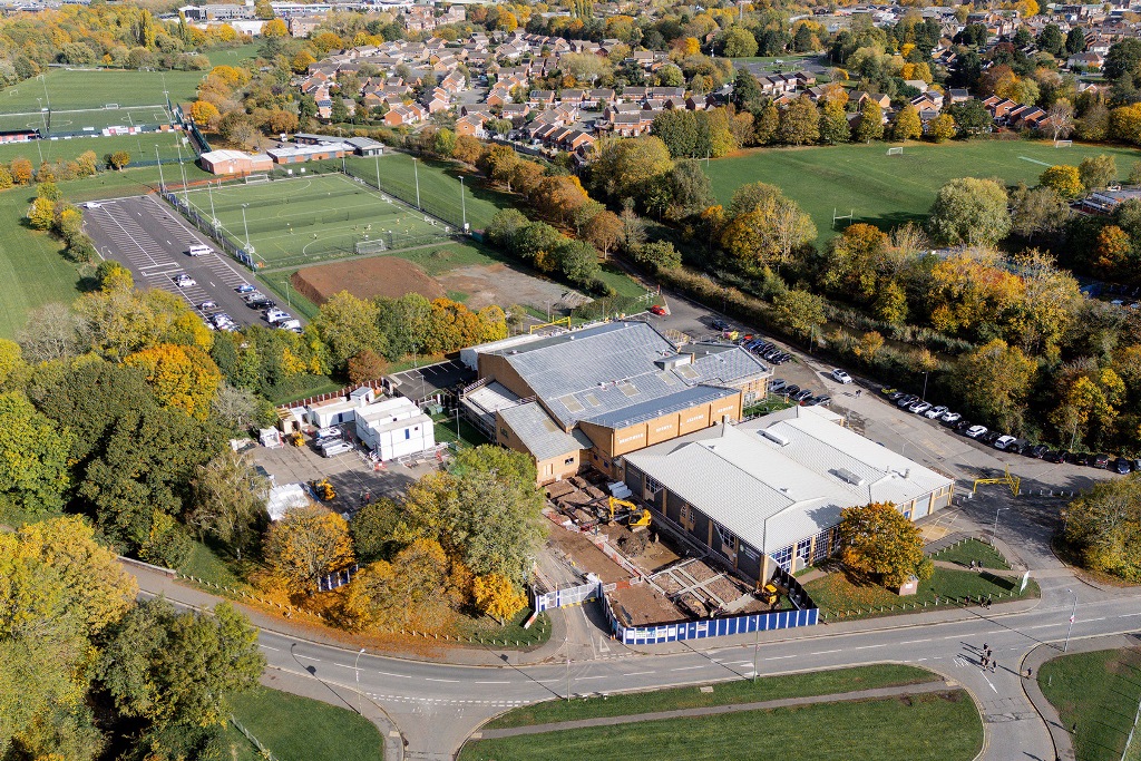 Lavori in corso per il nuovo centro di svago di Droitwich: un investimento di 12,7 milioni di sterline per la comunità locale