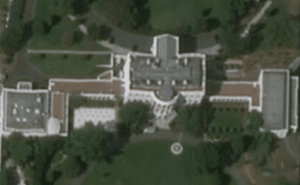 Rischio di non conformità per le imprese nella demolizione del White House East Wing: preoccupazioni sulla trasparenza e il controllo