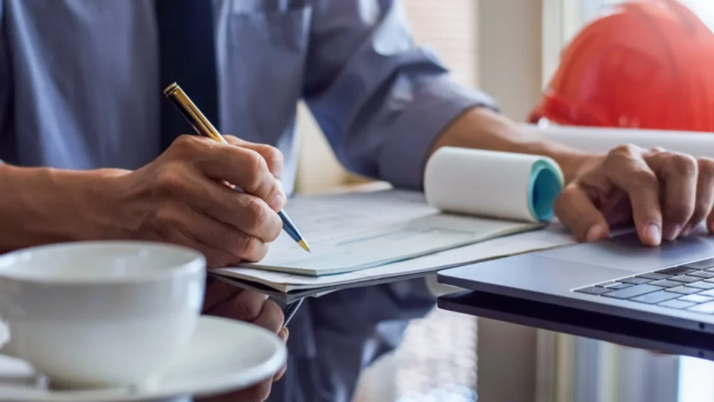 Mercato del lavoro in stabilizzazione: gli aumenti salariali rallentano a causa della riduzione delle carenze di manodopera e dell&#039;inflazione