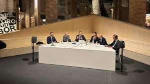 Uomo e macchina, una sinergia innovativa per il futuro delle costruzioni